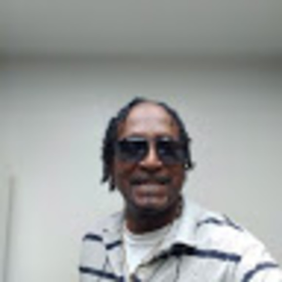 Meet your Posher, Kevin - Picture 1 of 1